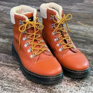 Dr. Martens Women's Leather Combs Faux Fur Lined Lace‎ Up Casual Boots NEW